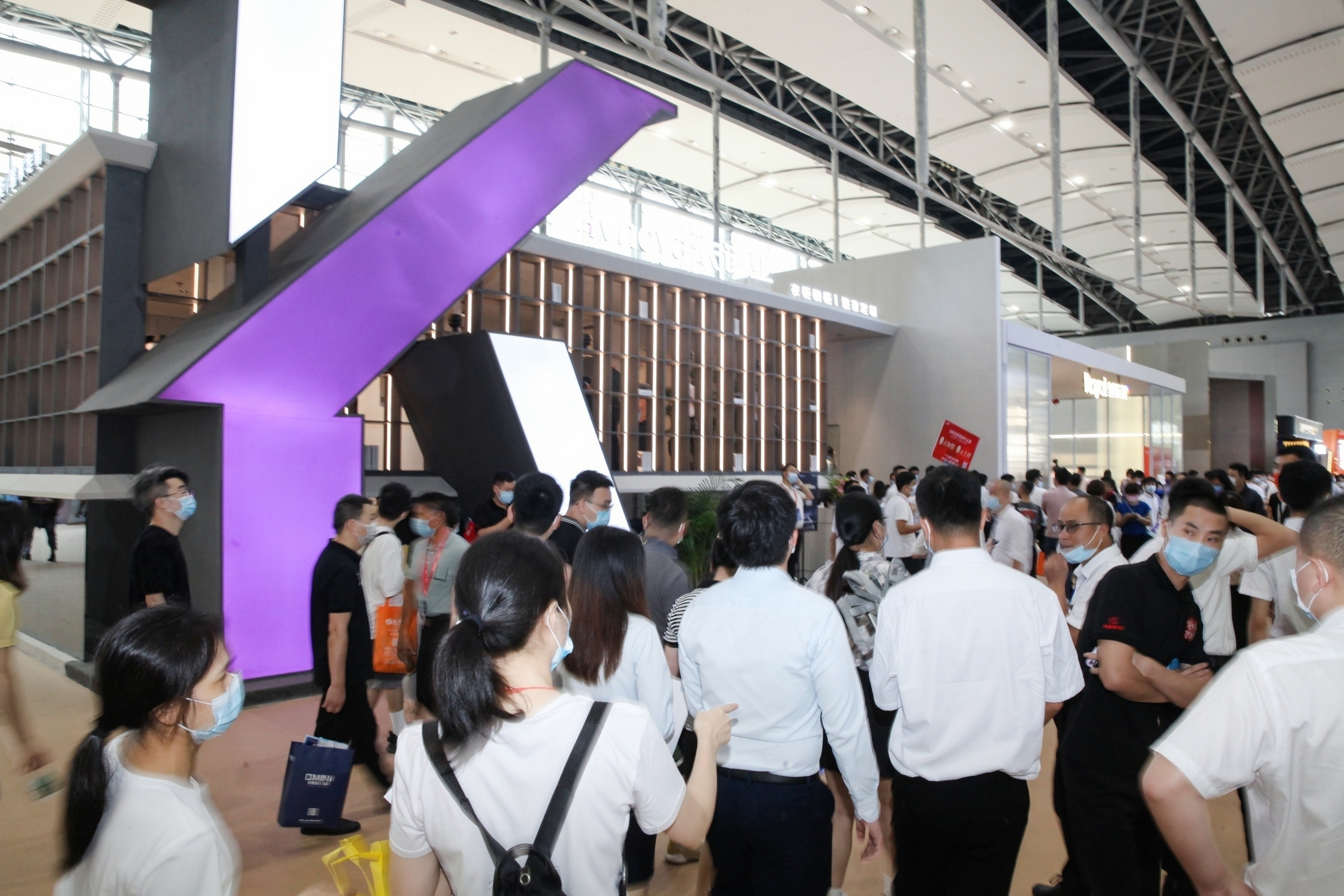 哔哩哔哩视频APP版下载新一代沉浸式體驗展館驚豔中國建博會(廣州) 哔哩哔哩视频APP版下载新一代沉浸式體驗展館驚豔中國建博會(廣州)